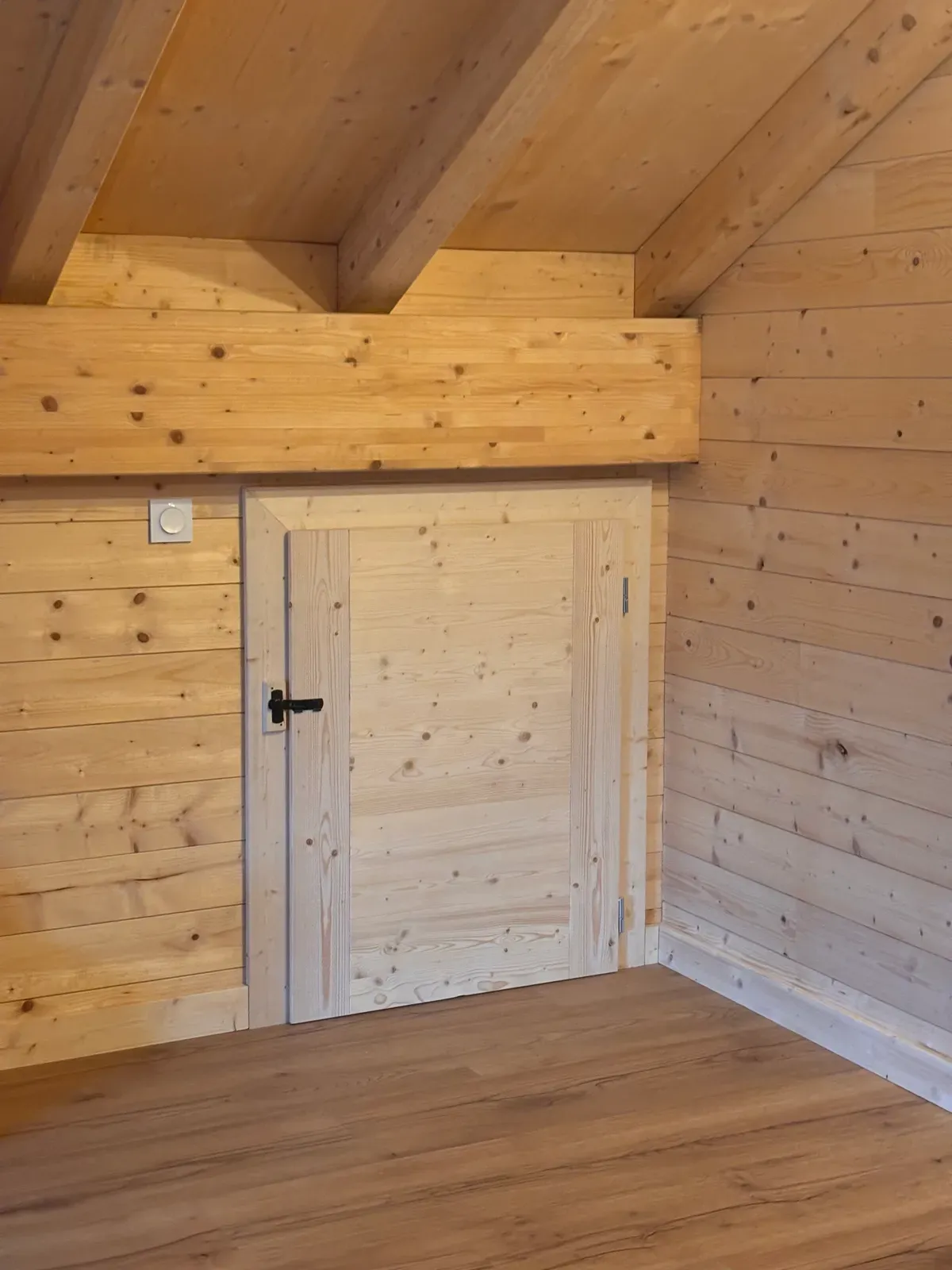 Menuiserie intérieure sur-mesure réalisée par Rob'Art