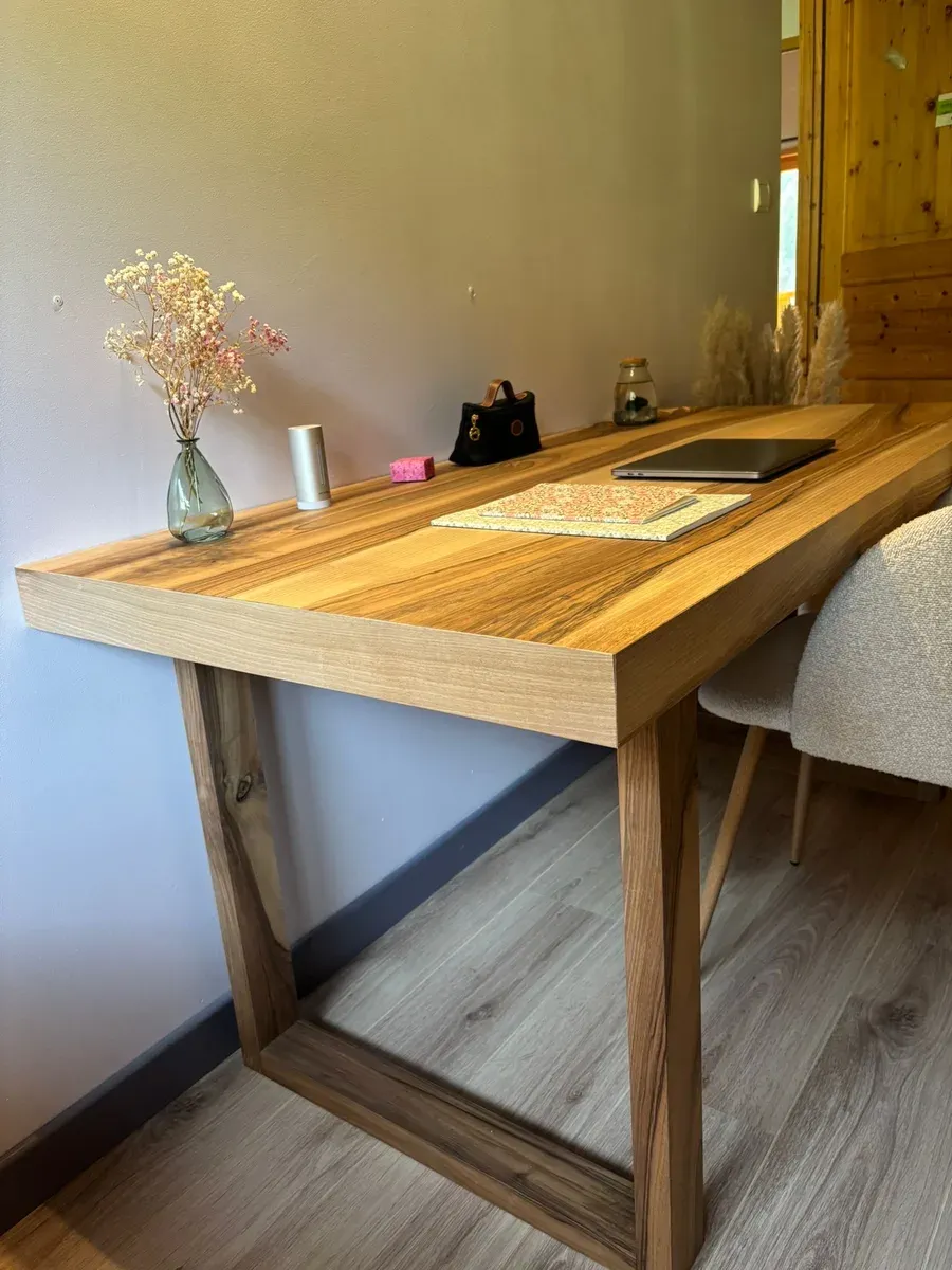 Bureau en bois massif sur-mesure, réalisation Rob'Art